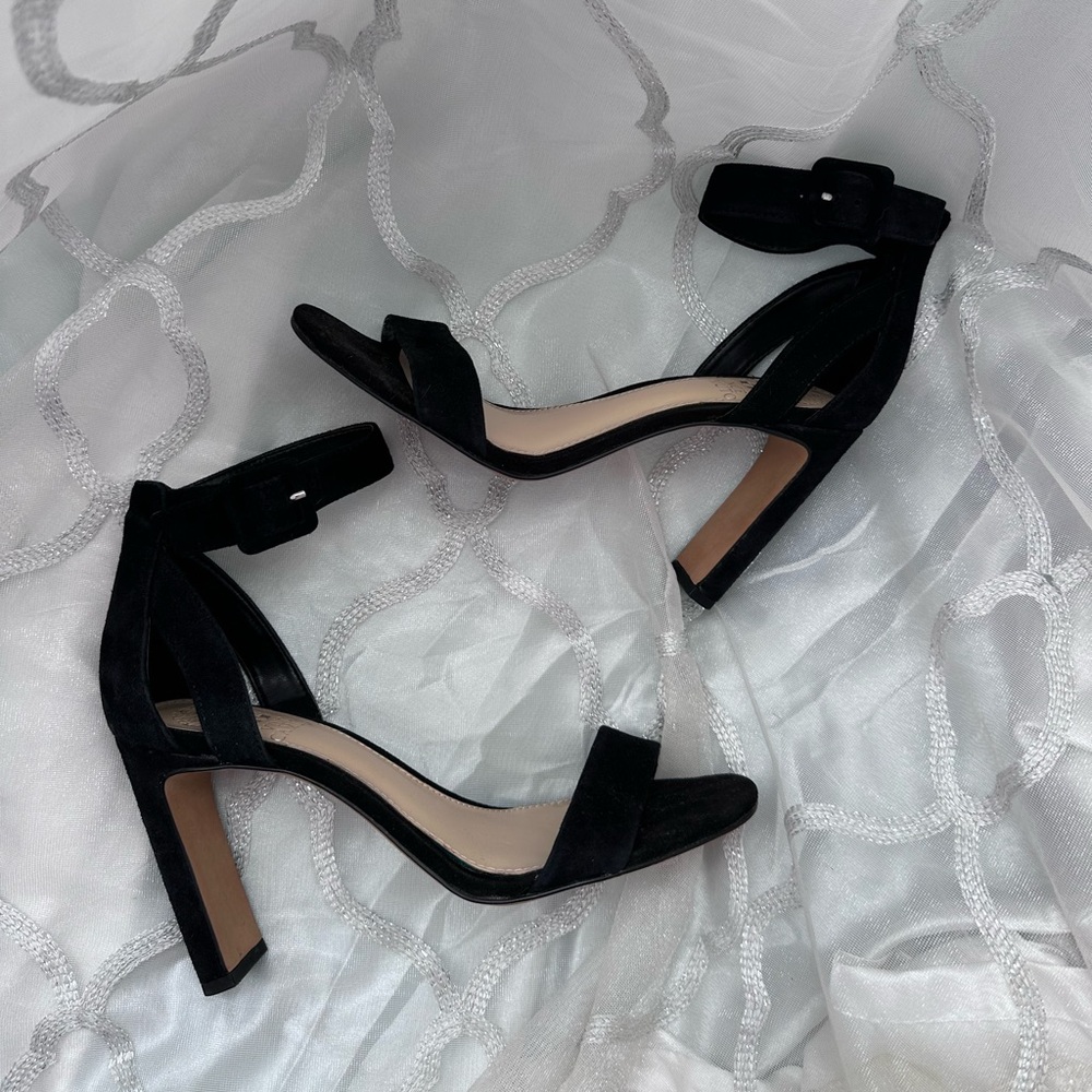 Vince Camuto Bevvyn black heels